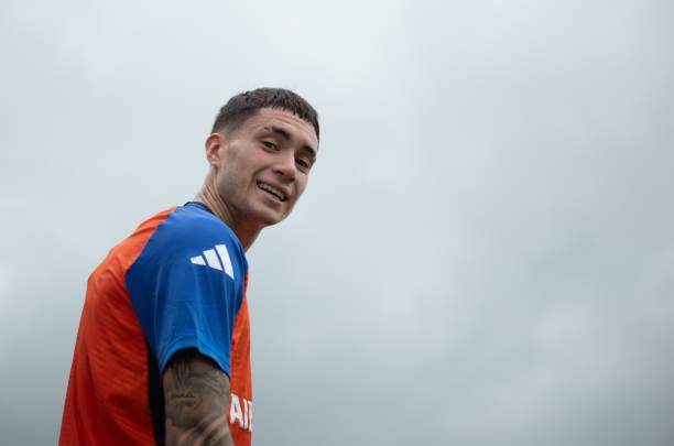 1721518027447093040.jpg 1721518027447093040.jpg